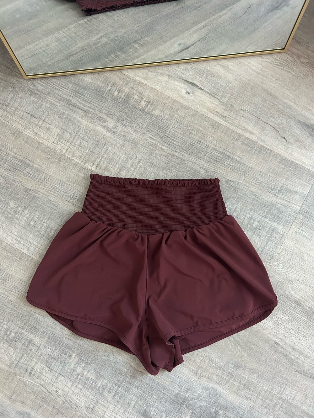 OFFLINE by Aerie Real Me High Waisted Smocked Flowy Shorts Burgundy Medium M